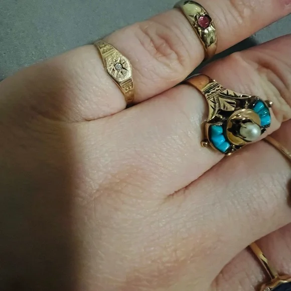 Vintage 10K Gold Diamond Star Midi Ring / Pinky Ring Size 1.5
